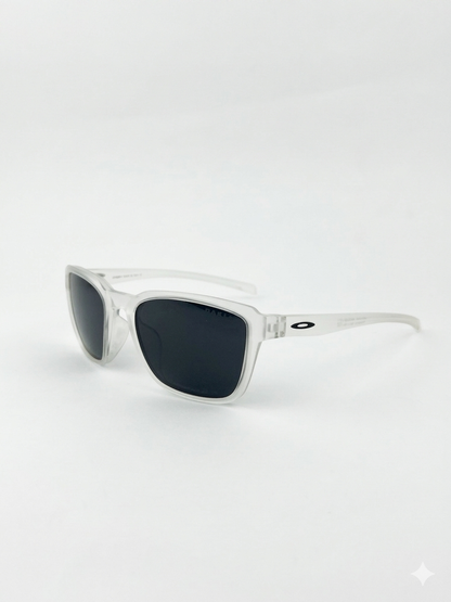 OAKLEY